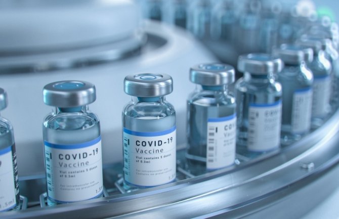 Vakcinacija protiv kovida-19 ne utiče na plodnost žena i muškaraca