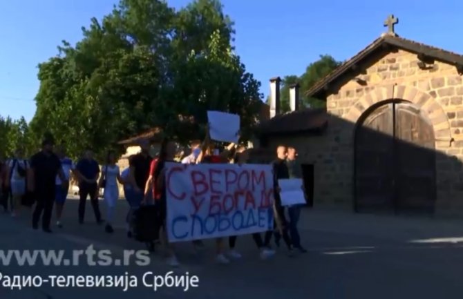 Protest u Gračanici zbog pritvora Jovanoviću