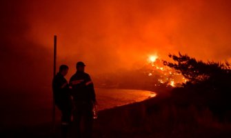 Gašeni požari na 16 lokacija u Podgorici