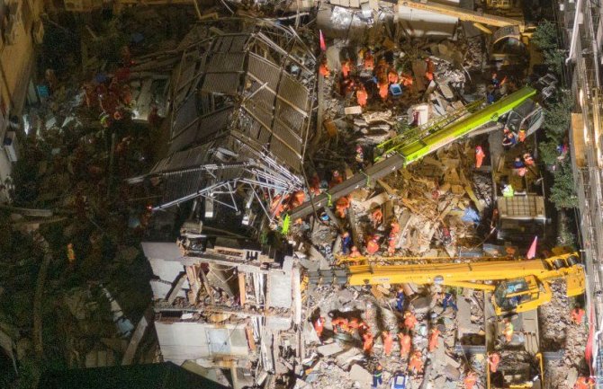Završena potraga za preživjelima, 17 osoba stradalo u rušenju hotela u Kini