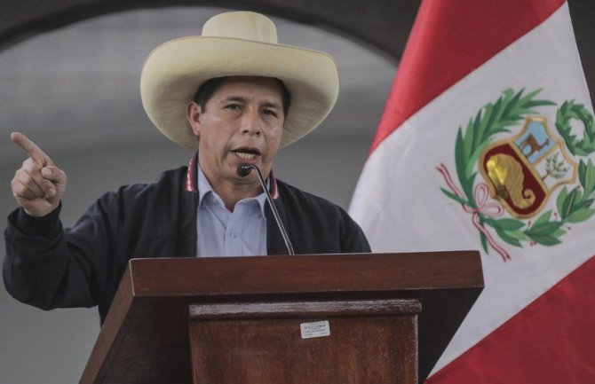 Pedro Kastiljo novi predsjednik Perua