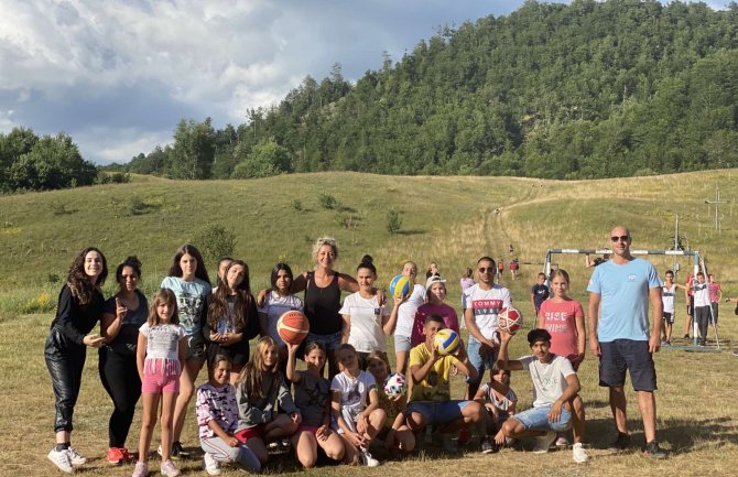 Još jedno druženje na Veruši: Najmlađi pripadnici RE populacije izrazili želju da ponovo posjete kamp