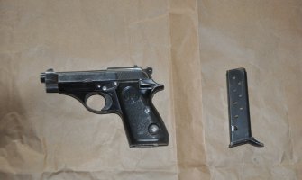 Policija kod 23-godišnjaka u Podgorici pronašla pištolj u ilegalnom posjedu