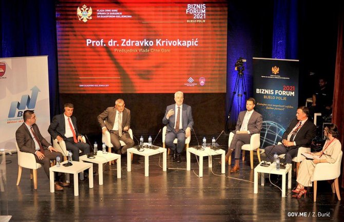 Krivokapić: 2025. prosječna plata u Crnoj Gori će biti oko hiljadu eura