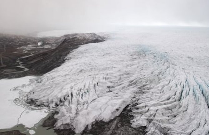 Na ledenom vrhu Grenlanda padala kiša prvi put od kad postoje mjerenja