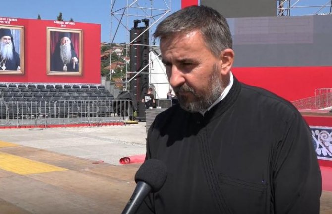  Pejović: Građani da ispoštuju blagoslov crkve, u nedjelju svi da ostanu u svojim gradovima