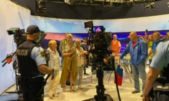Haos na državnoj televiziji Slovenije: Antivakseri upali u studio, zahtijevaju da se čuje njihov stav