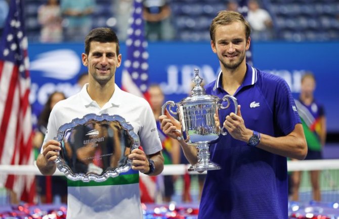 Ništa od kalendarskog slema za Đokovića: Medvedev slavio u finalu US Opena za prvu grend slem titulu u karijeri