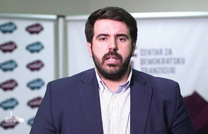 Filipović podnio prijavu protiv urednika Informera Dragana Vučićevića