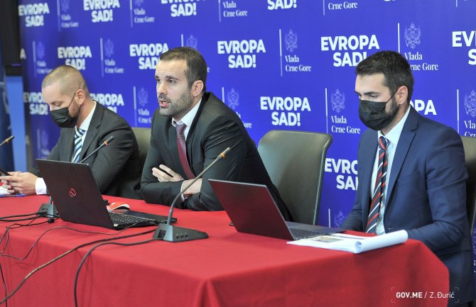Spajić najavio ukidanje doprinosa na zdravstvo, minimalna plata 450, a prosječna 700 eura