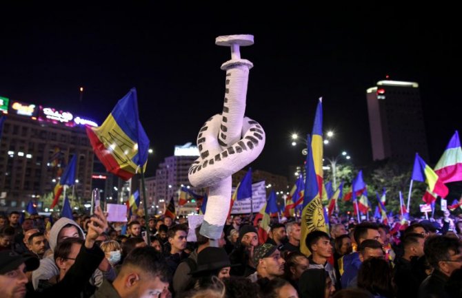 Protesti u Rumuniji zbog najava Vlade o novim ograničenjima u borbi protiv koronavirusa