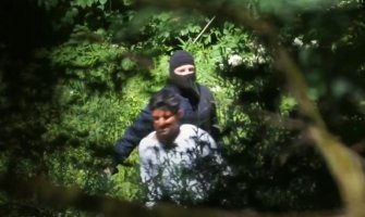 Van Dijken o užasu na granici između BiH i Hrvatske: Gledali smo policiju kako zlostavlja migrante, bili su prisiljeni skočiti u rijeku
