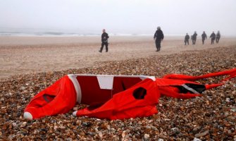 Četiri osobe poginule, 19 nestalo u prevrtanju čamca kod Tunisa