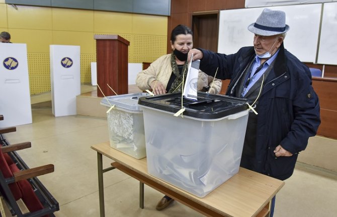 Isa Mustafa: Lokalni izbori na Kosovu bili referendum