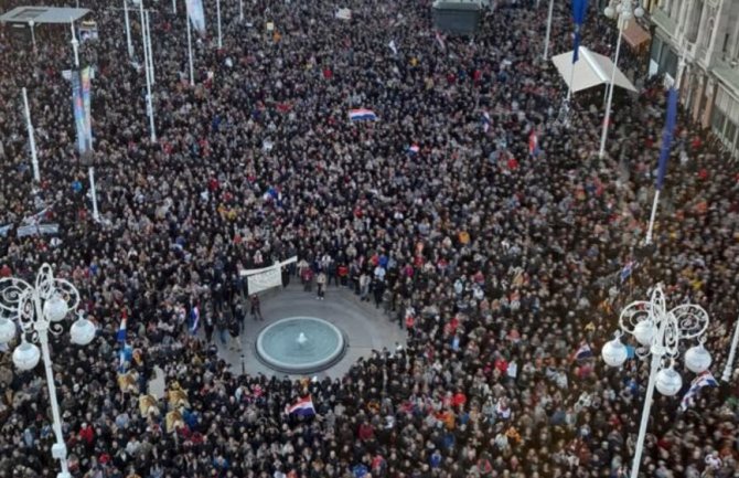 Protesti protiv Covid potvrda u Zagrebu: Ne pristajemo na ucjene i diskriminaciju