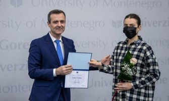 Mia Kružić najbolja studentkinja Fakulteta političkih nauka za studijsku godinu 2021/22
