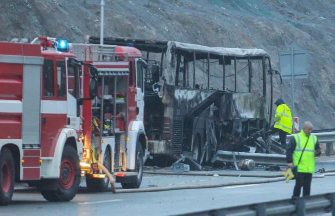 Zapalio se autobus iz Sjeverne Makedonije: Najmanje 45 osoba stradalo, među njima i djeca(VIDEO)