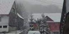 Oluja u Dalmaciji: Jak vjetar, visoki talasi i snijeg(VIDEO)