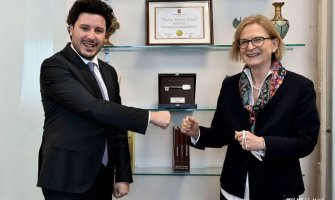 Abazović sa izaslanicom Šuc: Pojačana zainteresovanost njemačkih kompanija za investiranje u Crnoj Gori