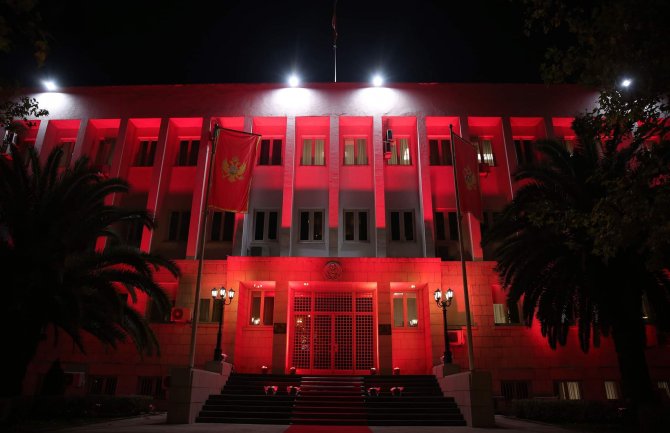 Zgrada Predsjednika u crvenoj boji povodom obilježavanjaMeđunarodnog dana borbe protiv HIV/AIDS-a
