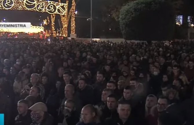 Tirana: Protest protiv Otvorenog Balkana i dolaska Vučića