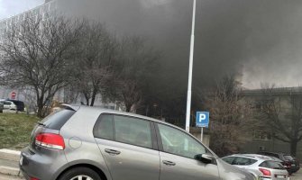 Požar u Kliničkom centru Srbije, 26 vatrogasaca gasilo požar