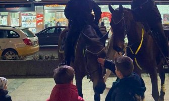 Konjička policija patrolira ulicama Podgorice