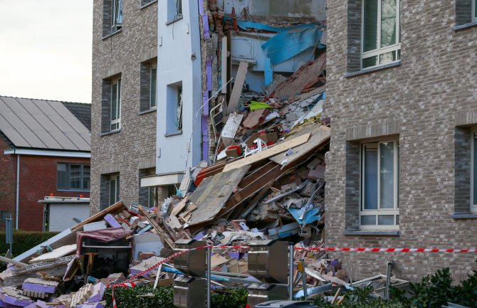 Belgija: Srušila se zgrada usljed eksplozije, ljudi zatrpani u ruševinama (FOTO)