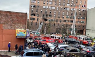Njujork: U požaru stradalo 19 osoba, među njima devetoro djece