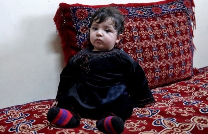 Beba izgubljena u evakuaciji iz Kabula ponovo sa porodicom