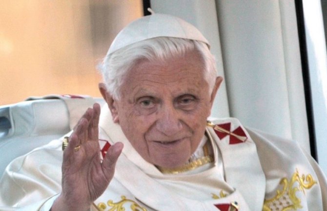 Papa Benedikt znao za zlostavljanja djece, a nije reagovao
