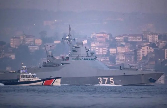 Turska zatvorila prolaz ruskim ratnim brodovima kroz Crno more