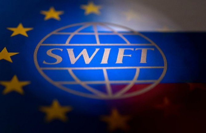 Šta je SWIFT? Moćno oružje koje će zaboljeti i Rusiju i Evropu