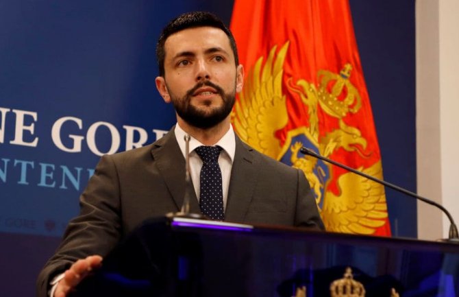 Živković: Politički neodgovorno bi bilo da se ne skrati mandat Skupštini