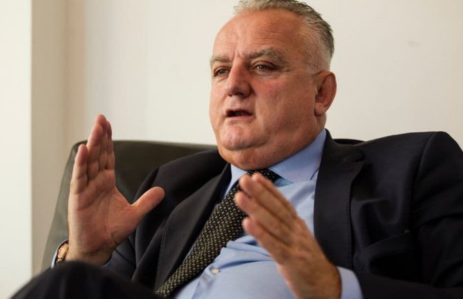 Zenka: Neprihvatljivo je da premijer bude neko ko je podržavao politiku Miloševića
