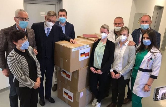 Njemačka donirala Domu zdravlja Berane vrijednu laboratorijsku opremu