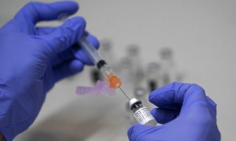 Pad broja testiranih i oboljelih od koronavirusa