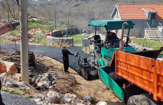 Sanacija i asfaltiranje lokalnih i nekategorisanih puteva na području Prijestonice