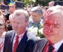 Incident u Varšavi: Ruski ambasador poliven crvenom bojom dok je polagao cvijeće (Video)