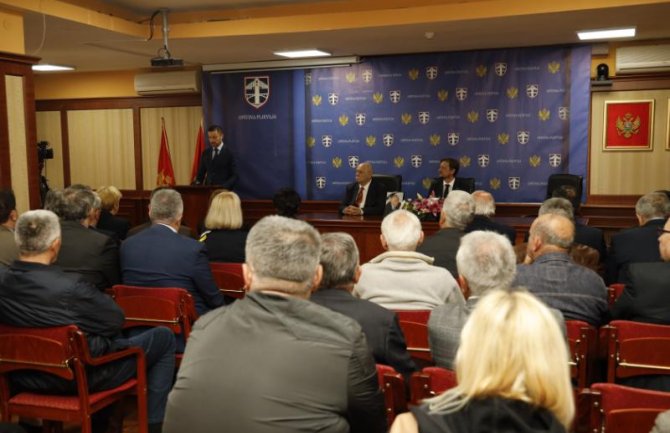 DPS: Zbog svojih ljudskih vrlina, časnog i poštenog rada, Džuverović će ostati jedan od najpouzdanijih saboraca naše partije 