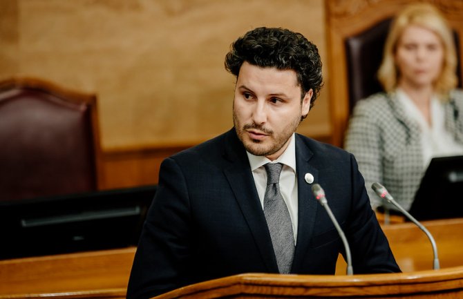 Abazović ponovio da podržava parlamentarnu istragu o dešavanjima na Cetinju: Ponosan što nije 