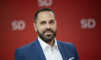 Čelanović: Abazović uz pomoć DF-a smanjuje ruski uticaj u Crnoj Gori!