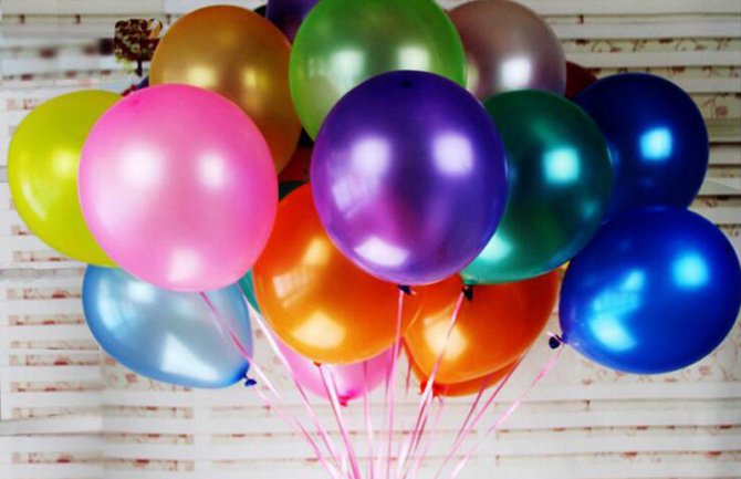 Dječak stradao od helijuma iz balona koji su mu za rođendan kupili roditelji
