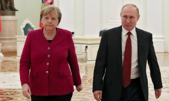 Merkel: Putin je možda čekao da odem kako bi napao Ukrajinu