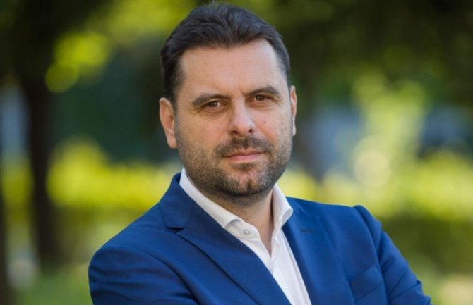 Vujović: Ustavni sud, primjer licemjerja i antidemokratske prakse DF parlamentarne većine