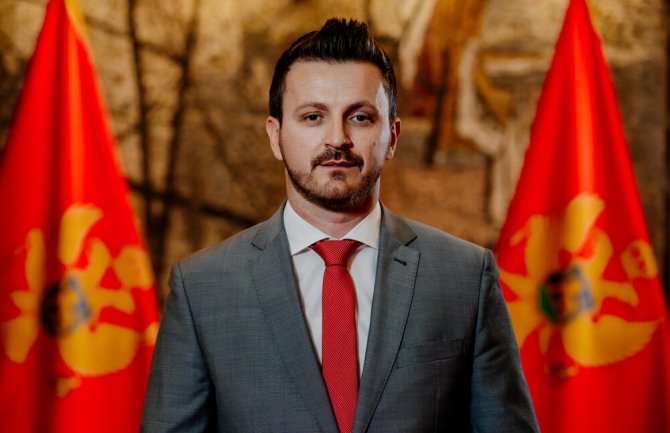 Dukaj: Crna Gora nakon 120 godina dobija Zakon o Vladi