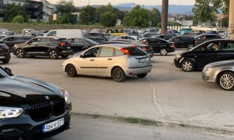 Nekontrolisan rast cijena goriva u BiH: U Sarajevu organizovana protesna vožnja, građani poručili da neće dozvoliti da cijena dizela skoči na dva eura