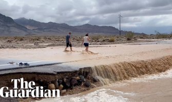 Poplavljena Dolina smrti u SAD, bujice vode jednom u 1.000 godina