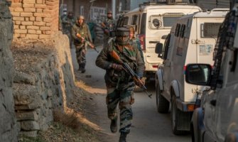 U Kašmiru poginula tri indijska vojnika i dva pobunjenika