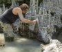 Švajcarski umjetnik napravio dvorac od gline iz sasušenog korite rijeke
